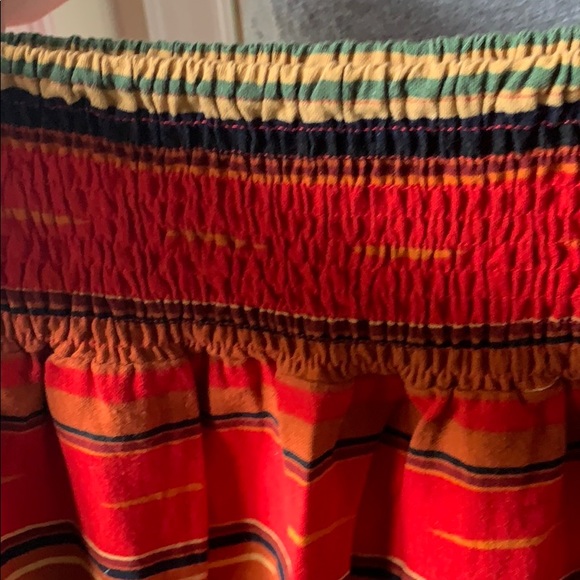 Red striped skirt wet seal - Picture 4 of 4